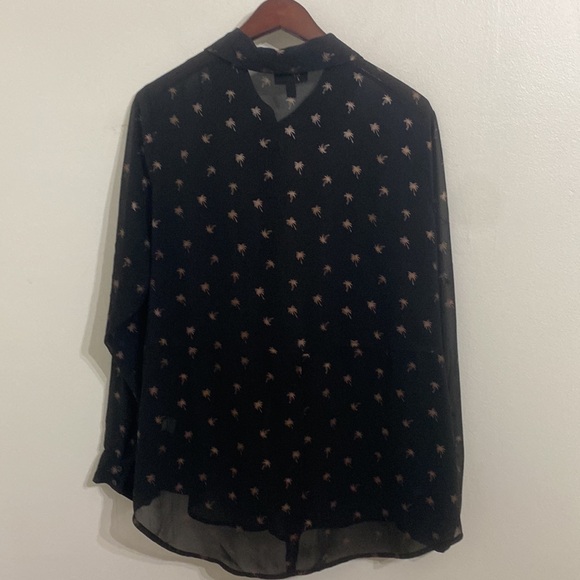 Lane Bryant Womens Sheer Palm Trees Blouse 14/16 Black Long Sleeve Drapey Ladies - Picture 2 of 15